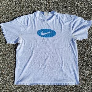 Men's Vintage 90s Nike graphic t shirt